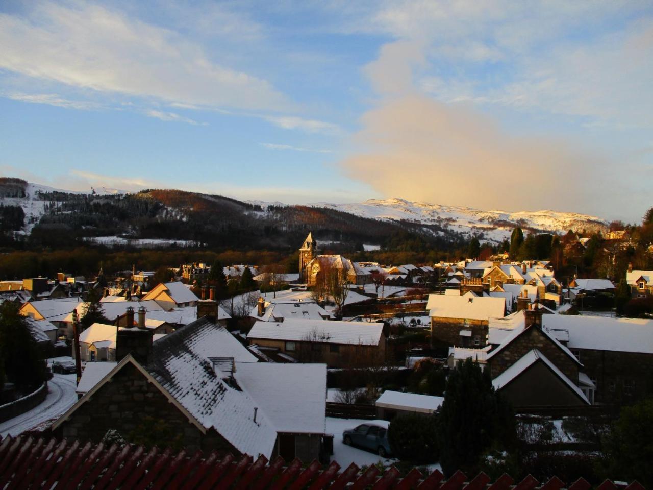 Pitlochry Youth Hostel Exterior photo